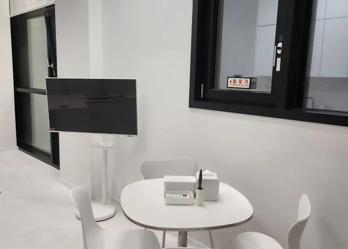 게스트하우스 Sunu - 45m Panoramic River View - 4m Ceiling 서울특별시