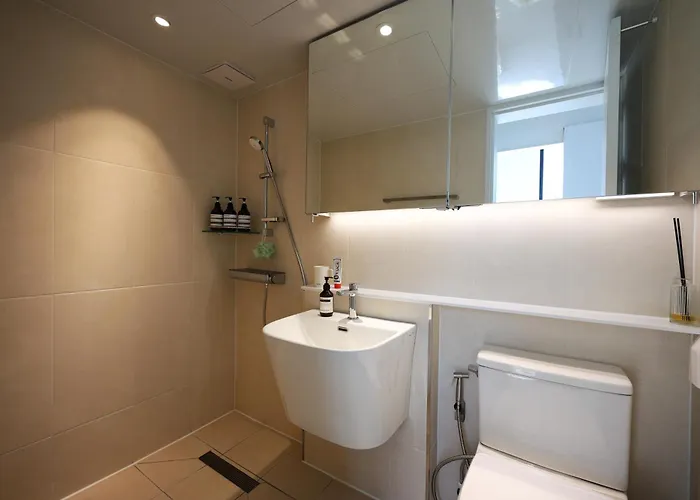 Sunu - 45m Panoramic River View - 4m Ceiling