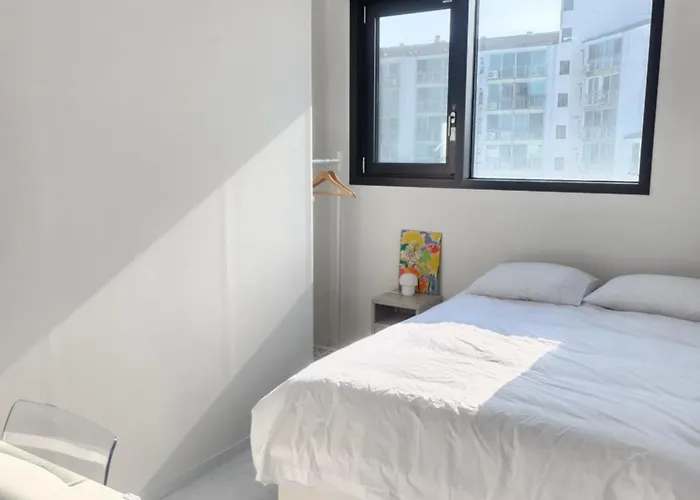 게스트하우스 Sunu - 45m Panoramic River View - 4m Ceiling 3*