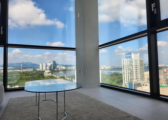 Sunu - 45m Panoramic River View - 4m Ceiling